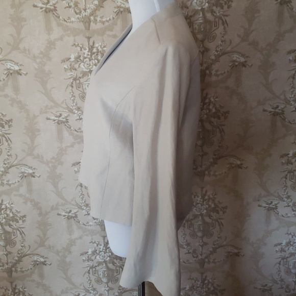 Jacket - Picture 2 of 7